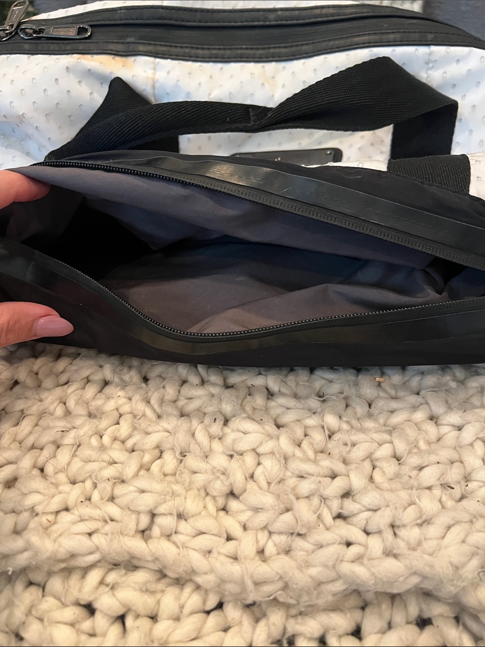 Stella McCartney White and Black Travel Duffel - Picture 2 of 2